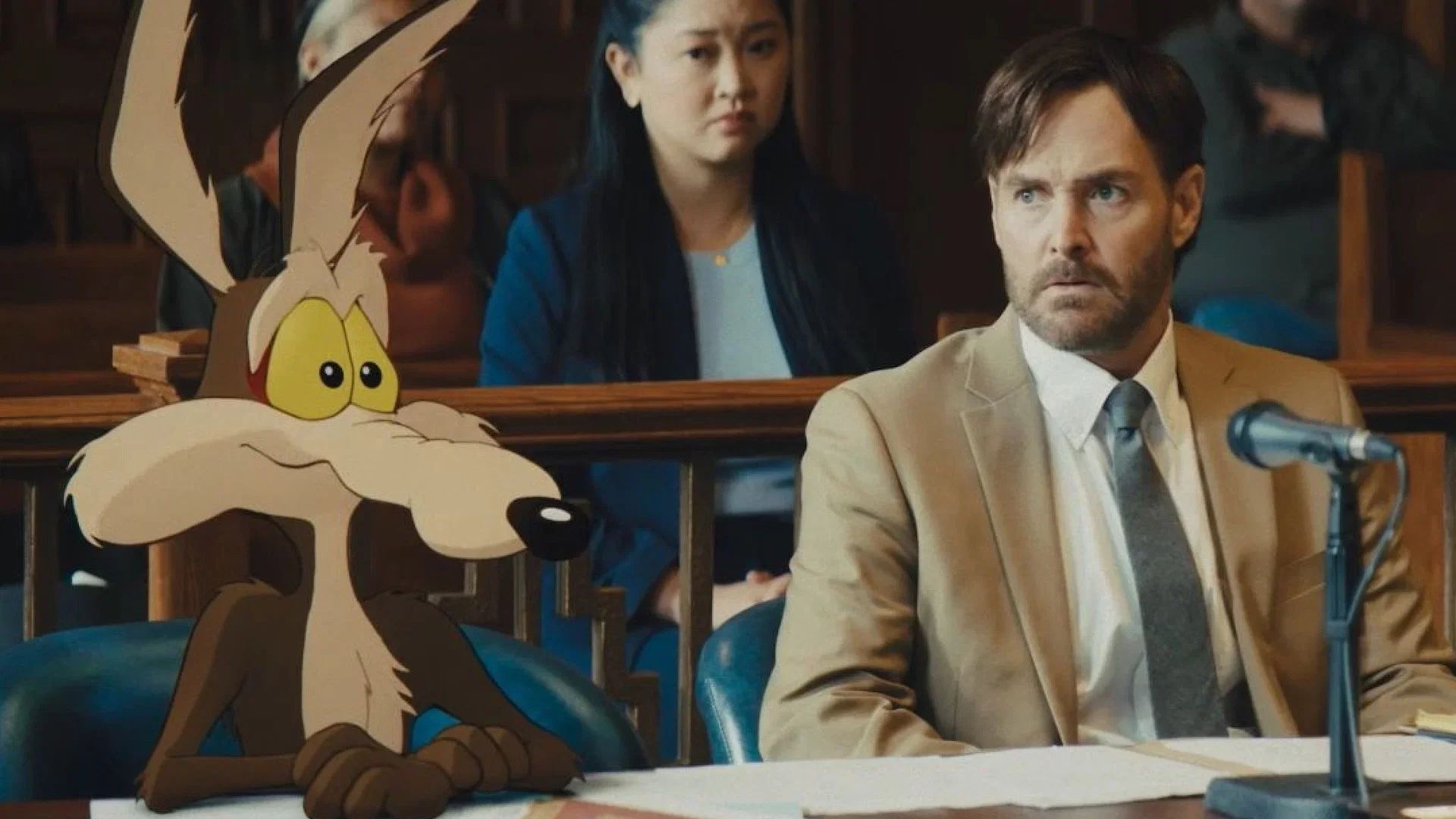 El Coyote y Will Forte en una escena de Coyote vs. Acme